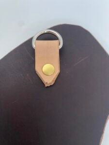 etui en cuir scie courbé