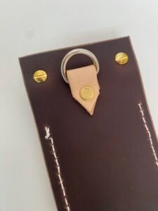 etui en cuir scie droite