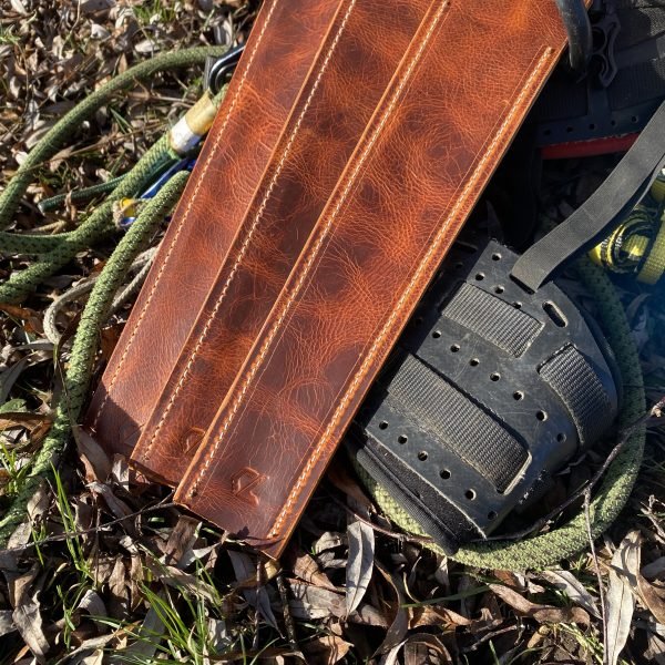 Etui en cuir pour scie d'élagage